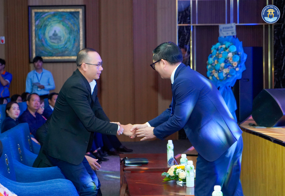 Trường Đại học Văn Hiến ký kết hợp tác chiến lược cùng doanh nghiệp: Nâng cao chất lượng đào tạo, mở rộng cơ hội việc làm cho sinh viên