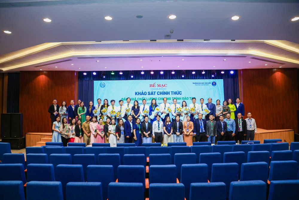 Bế mạc khảo sát chính thức đánh giá ngoài các chương trình đào tạp tại Trường Đại học Văn Hiến đợt 2 năm 2026